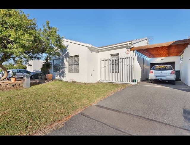 3 BEDROOM HOUSE TO LET IN KENILWORTH